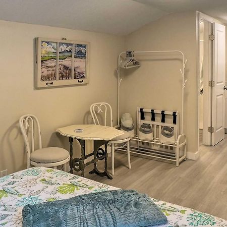 Tropical Palm Harbor Studio Walk To Gulf! Экстерьер фото