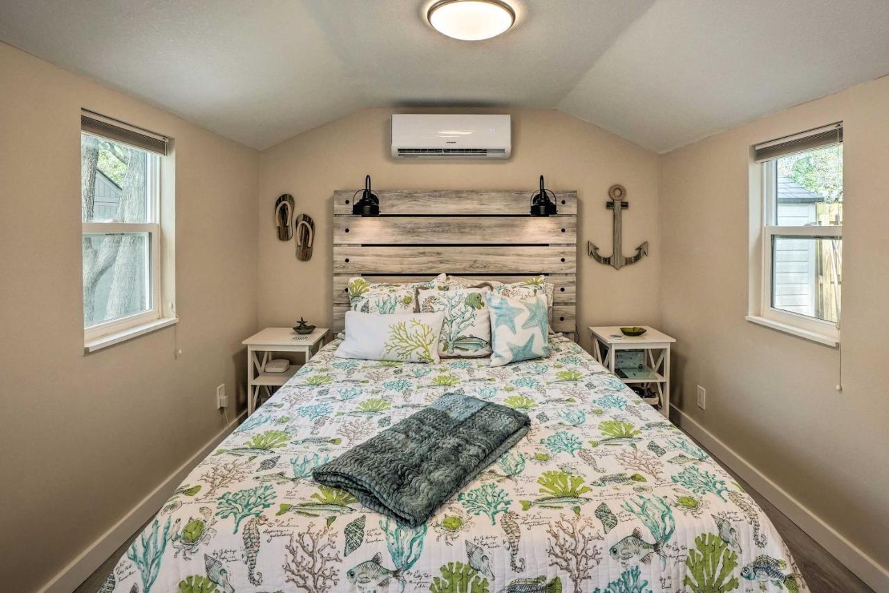 Tropical Palm Harbor Studio Walk To Gulf! Экстерьер фото