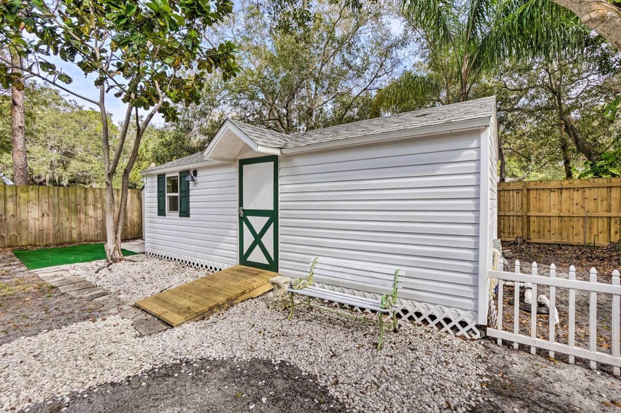 Tropical Palm Harbor Studio Walk To Gulf! Экстерьер фото